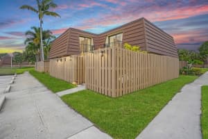 202 2nd Court, Palm Beach Gardens, FL 33410 Sold 08/04/25