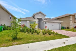 9709 Starboard Drive, Fort Pierce, FL 34945 - MLS#R11095966