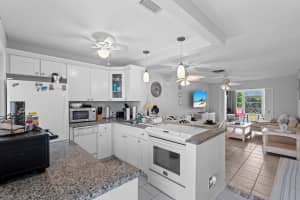 2121 Ne 1st Court 202, Boynton Beach