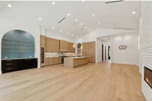 MLS# R11096012, Delray Beach, Florida 33444