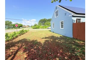 307 4th Street, Lake Park, FL 33403 - MLS#R11096013