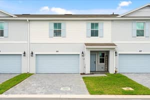 821 Ne Trailside Run, Port Saint Lucie
