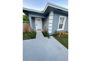 723 20th Street, West Palm Beach, FL 33407 - MLS#R11096049