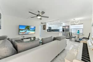 548 Burgundy L, Delray Beach, FL 33484 - MLS#R11096080