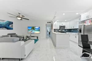 548 Burgundy L, Delray Beach, FL 33484 - MLS#R11096080