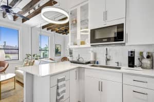 235 Sunrise Avenue 2019, Palm Beach, FL 33480 - MLS#R11096240