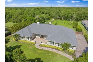 86 Blue Island Street, Sebastian
