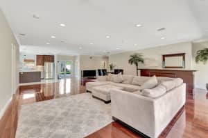 3913 Sherwood Boulevard, Delray Beach, FL 33445 Sold 07/11/25