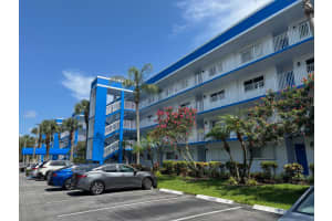 4734 Lucerne Lakes Boulevard 304, Lake Worth, FL 33467 Sold 08/05/25