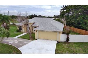 4630 NW Bighorn Avenue, Port Saint Lucie, FL 34983 - MLS#R11096344