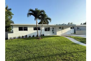 345 Pinehurst Road, Palm Springs, FL 33461 Sold 07/16/25