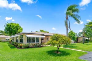1012 Circle Terrace E A Delray Beach, FL 33445 - Off Market