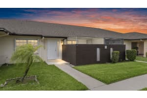 5835 Honeybell Court 37, Fort Pierce