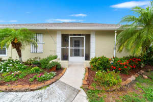 1520 SE 8th Avenue, Okeechobee, FL 34974 Sold 07/01/25