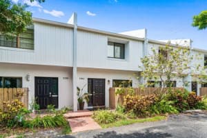 2104 NE 44 Street 20, Lighthouse Point, FL 33064 Sold 08/28/25