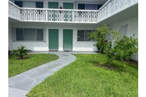 2004 Lake Osborne 7 Drive 7, Lake Worth Beach, FL 33461 - MLS#R11096534