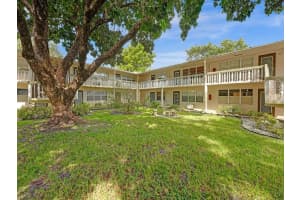 232 Farnham J 232, Deerfield Beach