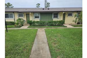2941 Crrosley Drive W E, West Palm Beach
