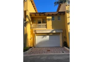 355 NE 69th Circle, Boca Raton, FL 33487 - MLS#R11096617