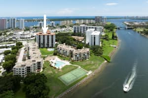370 Golfview Road 103, North Palm Beach, FL 33408 - MLS#R11096633