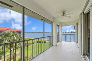 110 Half Moon Circle F3, Hypoluxo, FL 33462 Sold 06/27/25