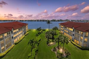 110 Half Moon Circle F3, Hypoluxo, FL 33462 Sold 06/27/25