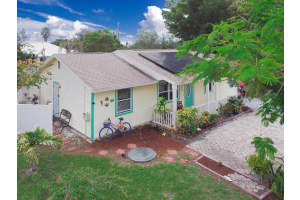 1913 SW Idaho Lane, Port Saint Lucie, FL 34953 Sold 07/31/25