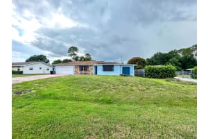5711 Killarney Avenue, Fort Pierce, FL 34951 Sold 08/01/25