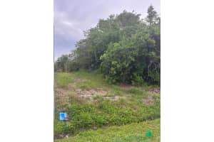 181 SE Whitmore Drive, Port Saint Lucie, FL 34984 Sold 09/16/25