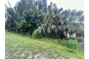 3739 NW 37th Avenue, Okeechobee, FL 34972 Sold 07/18/25
