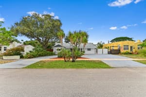 522 Evergreen Drive, Lake Park, FL 33403 Sold 07/18/25
