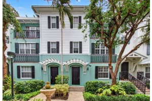 365 W Mallory Circle, Delray Beach