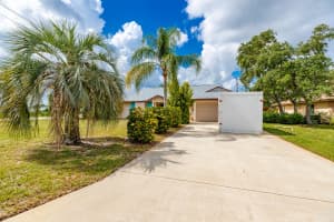 125 Capri Avenue, Sebastian, FL 32958 - MLS#R11096933