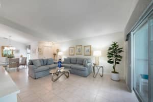 8085 Tortuga Lane Boynton Beach, FL 33436 - Off Market