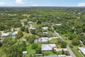 9830 Oak Trail, Micco, FL 32976 - MLS#R11096964