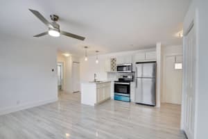 525 S Broadway Street C, Lantana, FL 33462 - MLS#R11097027