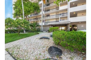 4800 Bayview Drive 606, Fort Lauderdale