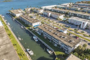 131 Doolen Court 310, North Palm Beach
