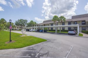27 Plantation Drive 202, Vero Beach, FL 32966 - MLS#R11097091