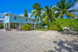 29153 Cedar Drive, Big Pine Key, FL 33043 Sold 10/15/25