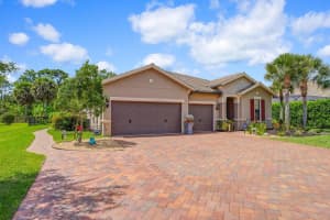 4884 Sw Gossamer Circle, Palm City