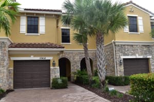 10414 Wellington Parc Drive, Wellington, FL 33449 - MLS#R11097143
