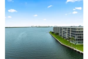 36 Yacht Club Drive 201, North Palm Beach, FL 33408 Sold 07/11/25