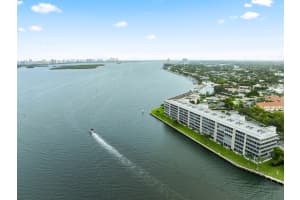 36 Yacht Club Drive 201, North Palm Beach, FL 33408 Sold 07/11/25