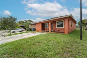 2235 Nw 25th Place, Fort Lauderdale
