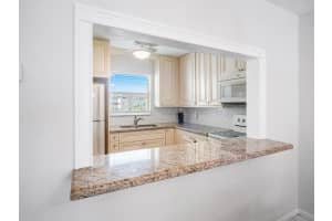 715 Lori Drive 213, Palm Springs, FL 33461 - MLS#R11097229