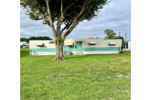 1379 Chobee Street, Okeechobee