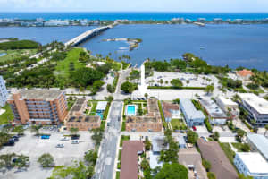 101 S Golfview Road 15, Lake Worth Beach, FL 33460 Sold 07/31/25
