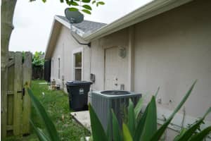 1390 Hideaway Bend, Wellington, FL 33414 - MLS#R11097312