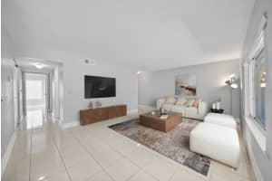 815 W Boynton Beach Boulevard 16-103, Boynton Beach, FL 33426 Sold 08/14/25